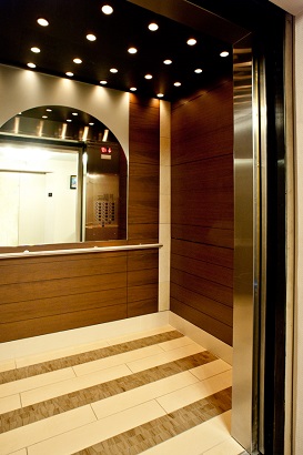 images-hvP3LEoLpDt6h8Sid-Weston-Crown-Center-elevator-interior-mirror-website